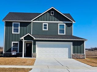 300 S Gatewood St, Valley Center, KS 67147