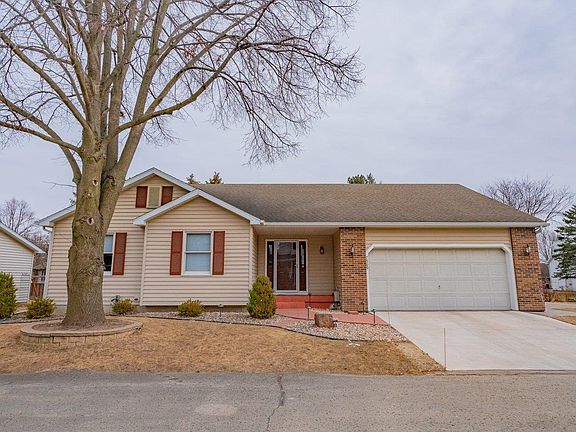 3rd image of 7509 E Village Crest Dr