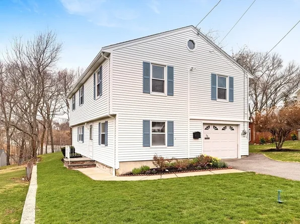 35 Ravenna Ave, Salem, MA 01970