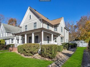 36 Ridge Ave, Park Ridge, NJ 07656