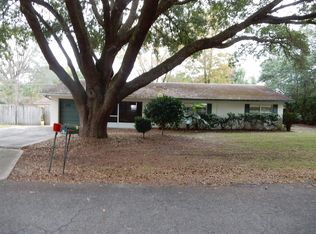 5611 NE 4th St, Ocala, FL 34470
