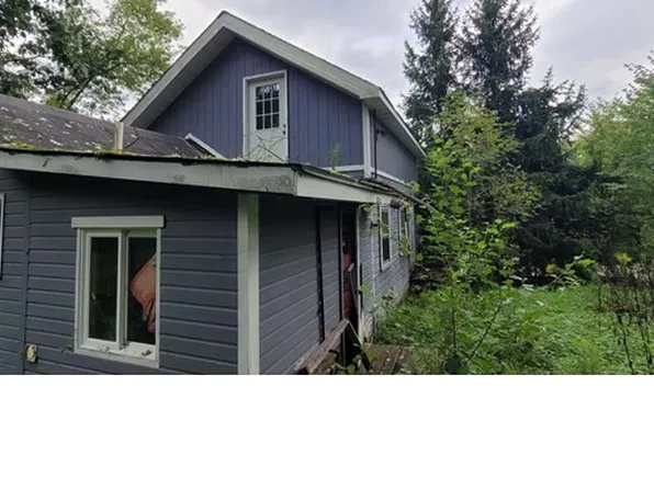 14712 Longview Dr, Newbury, OH 44065