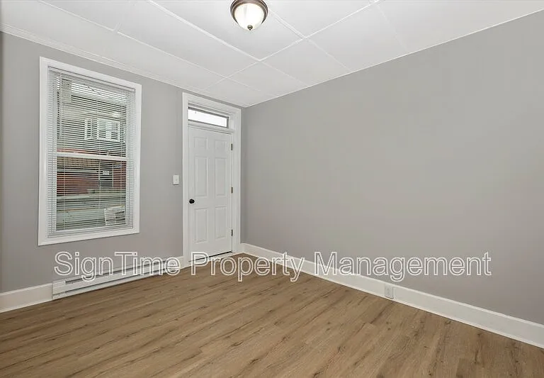 114 N Conococheague St — Photo 6