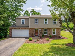 1268 Cairn Dr, Bethel Park, PA