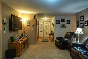 4th image of 2213 S Belair Dr