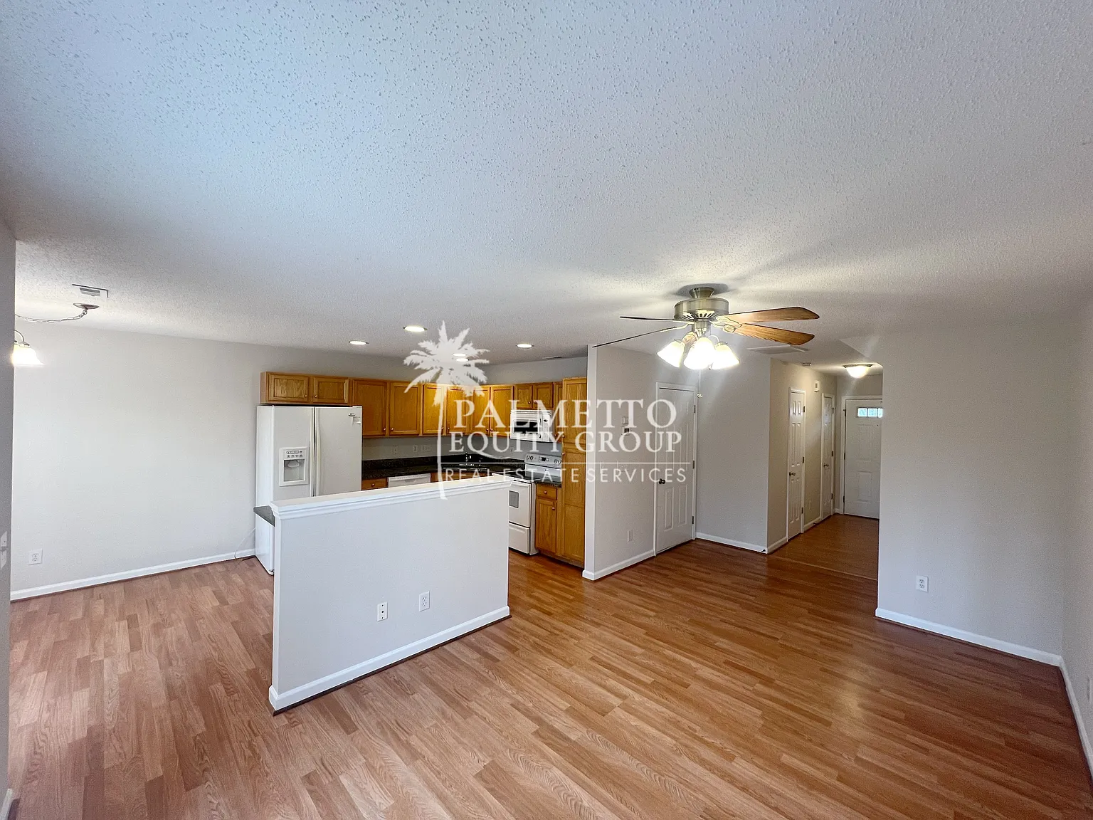2 bed, 2.5 bath, 10 sqft, $1,695 — Photo 4