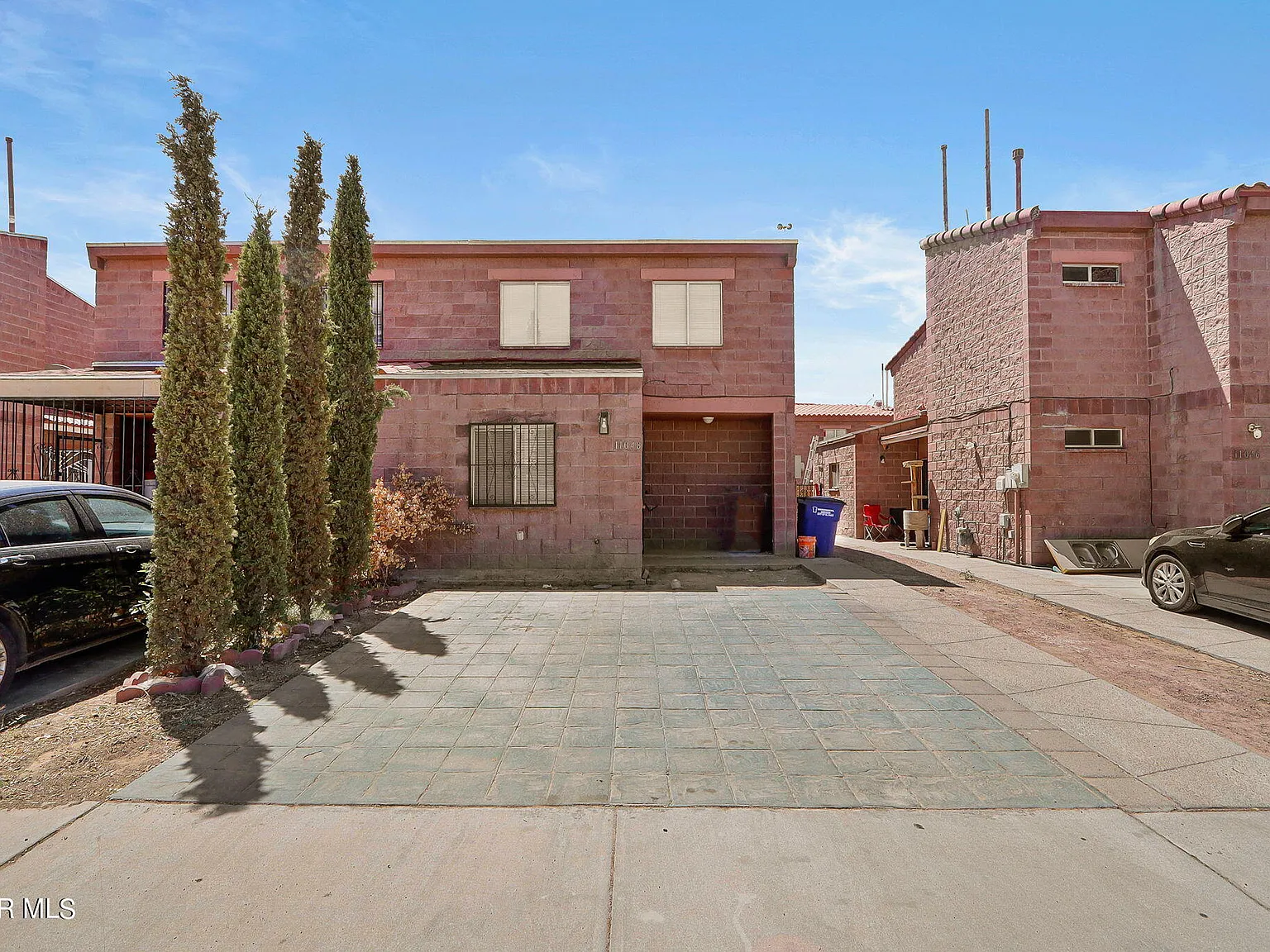 3 bed, 2.0 bath, 1216 sqft, $1,400 — Photo 1