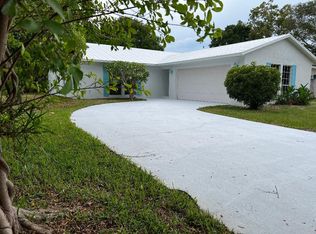 255 19th Ave, Vero Beach, FL 32962