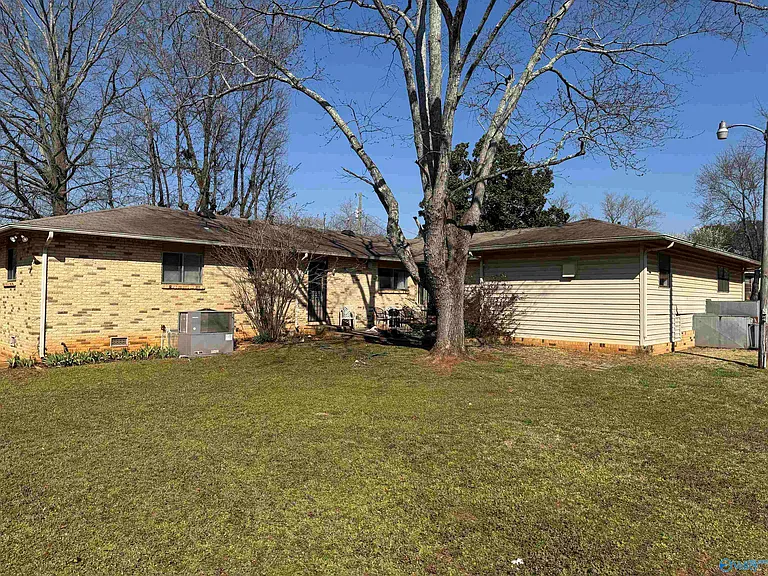 402 Gilmore St — Photo 20