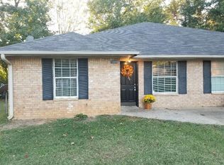 10840 Kiamichi Dr, Tyler, TX 75703
