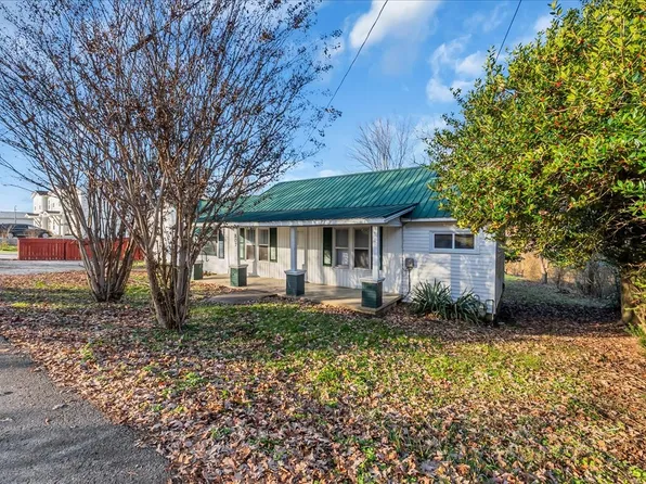 807 Perrigan Ln, Manchester, TN 37355