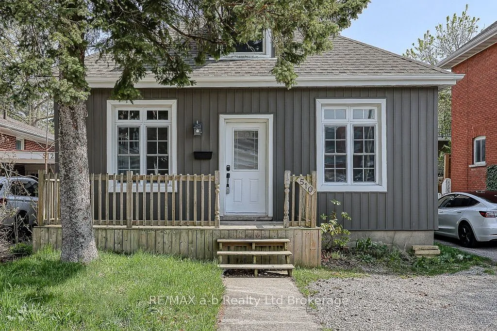 3 bed, $2,500 — Photo 1
