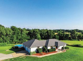 12009 Farm Road 2192, Cassville, MO 65625