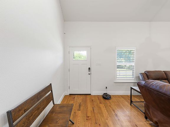 5th image of 10718 Karen Sue Ct