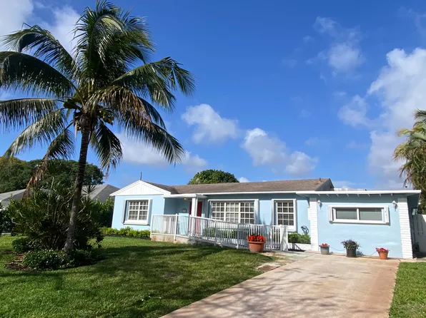 277 NW 3rd Ct, Boca Raton, FL 33432