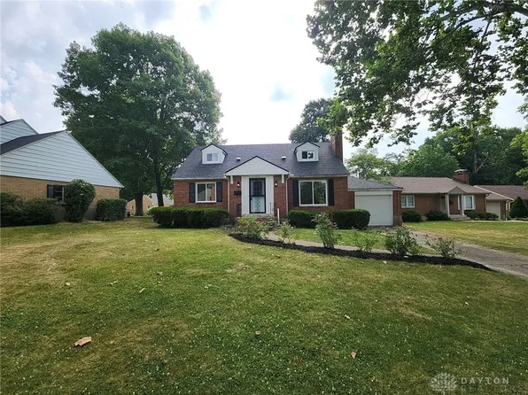 3416 Indian Hill Dr, Dayton, OH 45429