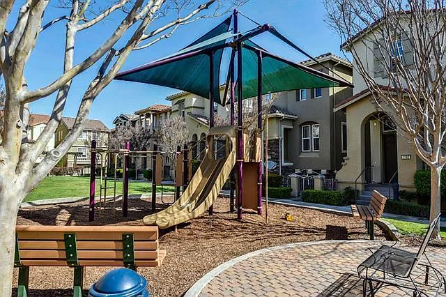 1047 Claridad Loop — Photo 26