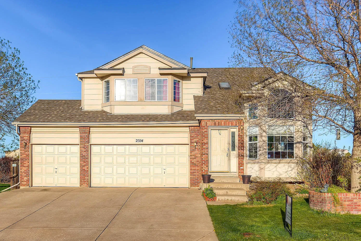5 bed, 3.5 bath, 2708 sqft, $3,595 — Photo 1