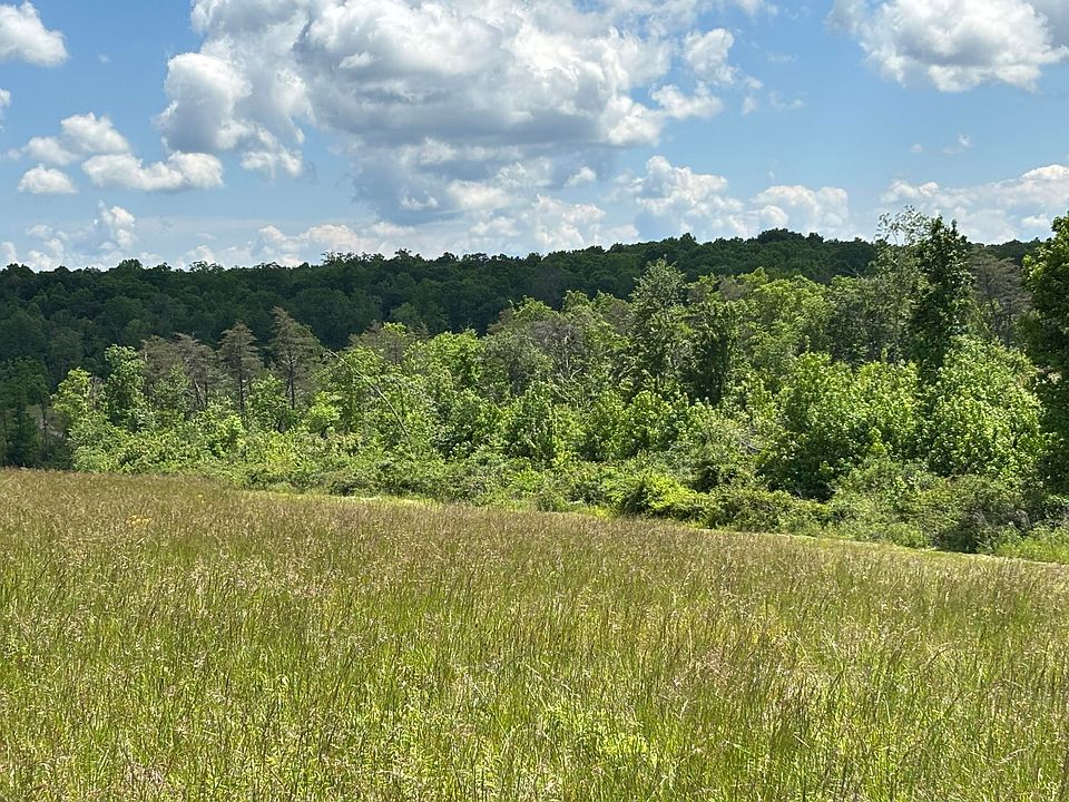1st image of 11 Hidden Hills Dr #11