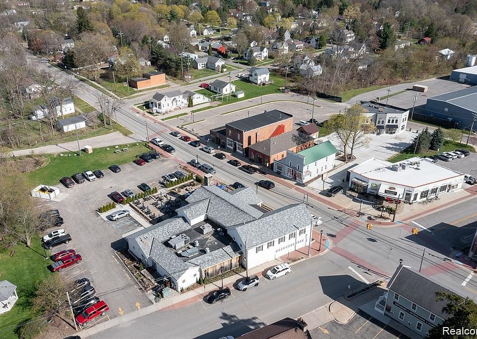 1st image of 4035 Metamora Ridge Rd