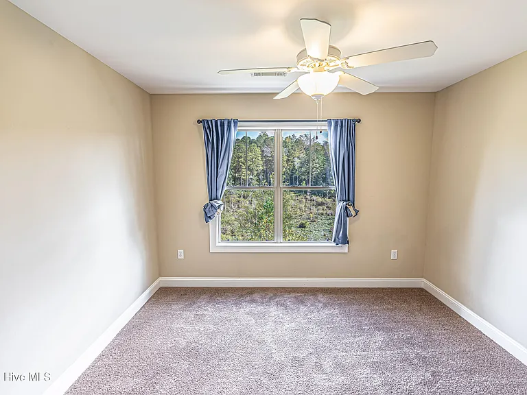 90 Cypress Cir — Photo 11