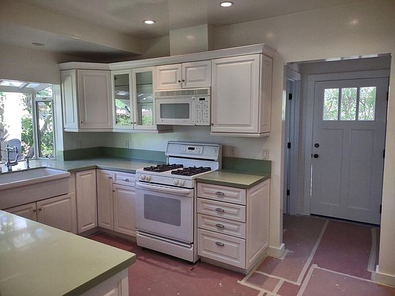4th image of 424 E Sola St