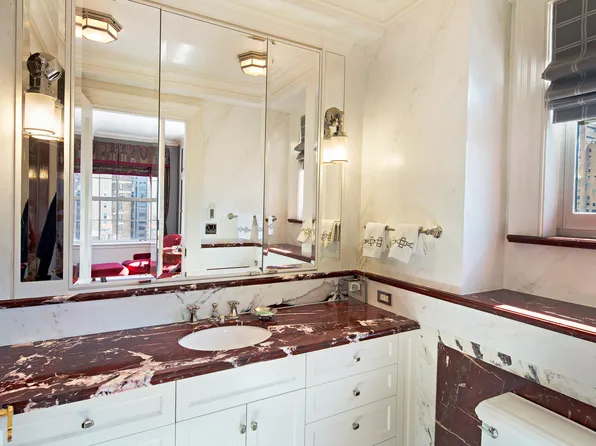 30 East 72nd Street image 15 of 17