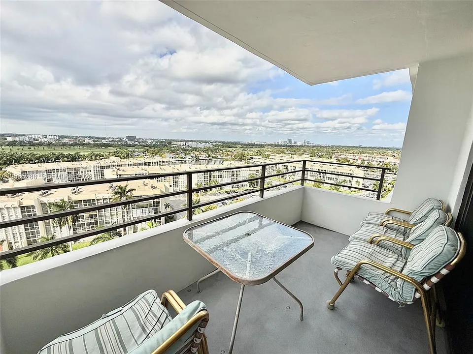 600 Three Islands Blvd #1107