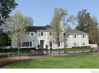 655 Balfour St, Grosse Pointe Park, MI 48230