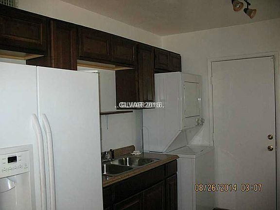 4th image of 119 W Atlantic Ave
