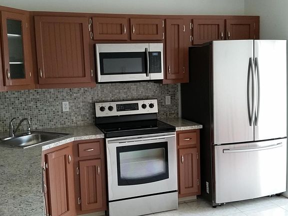 3rd image of 1018 Green Pine Blvd APT E