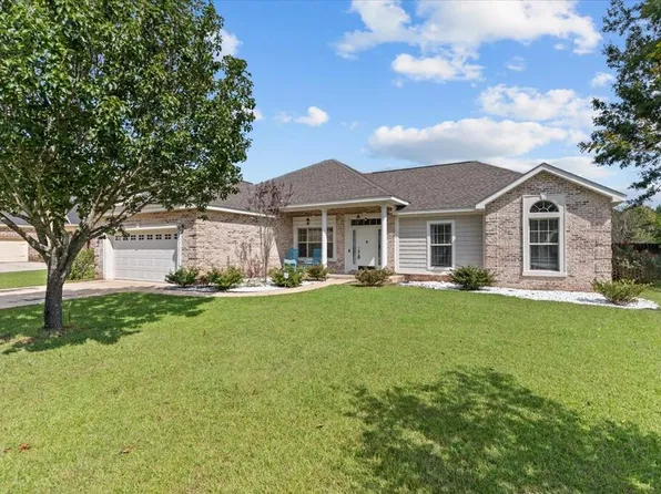 216 Glen Oaks Dr, Dothan, AL 36301