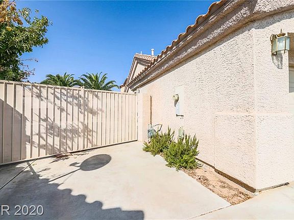 5th image of 9011 Sandy Rock Cir