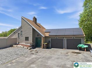 7567 Airport Rd E, Bath, PA 18014