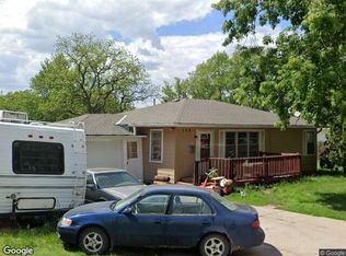 228 N 14th St, Geneva, NE 68361