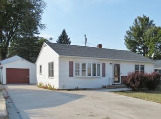 212 S Jones Ave, Maquoketa, IA 52060