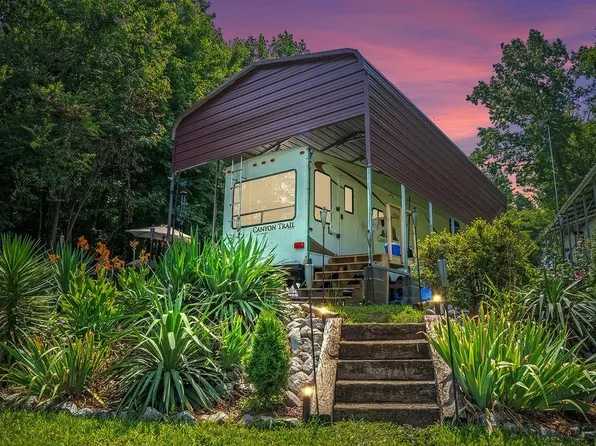 208 Reston Way, Westminster, SC 29693