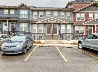 152 W Cranbrook Sq SE, Calgary, AB T3M3E3