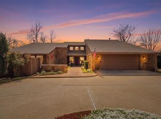 12 Rustic Hills St, Norman, OK 73072