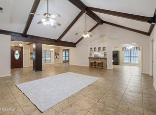 203 Paddington Dr, Lafayette, LA 70508