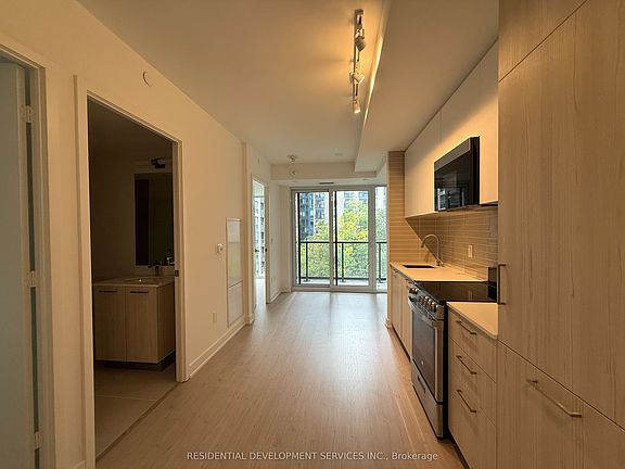 3rd image of 65 Mutual St #405