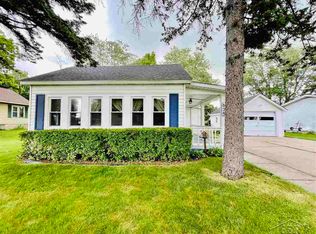 625 S Midland St, Merrill, MI 48637