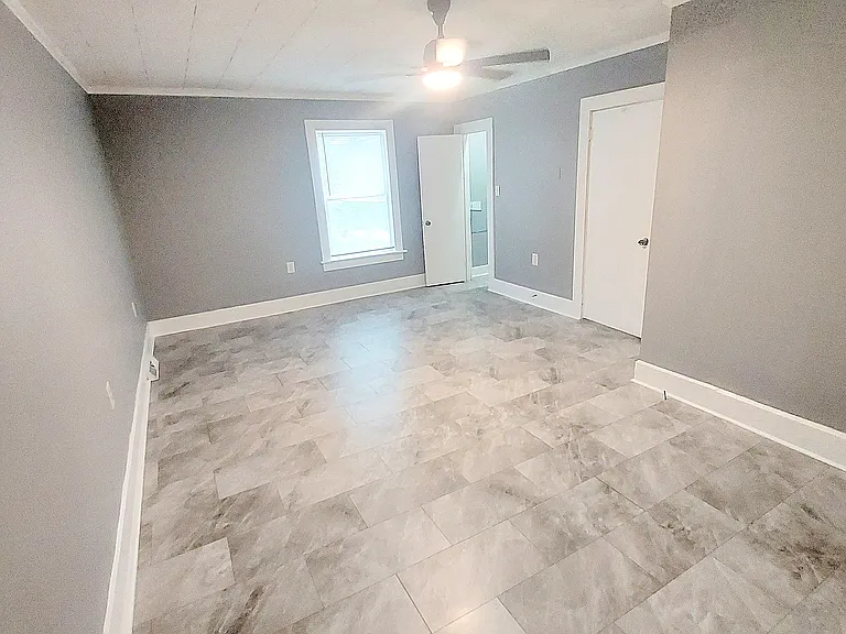 212 Dianne St #B — Photo 12