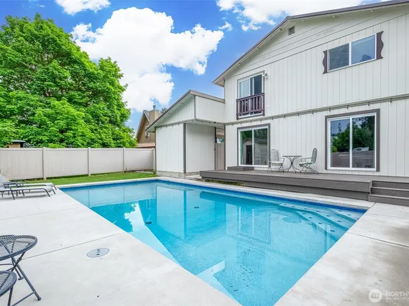 208 West, Leavenworth, WA 98826