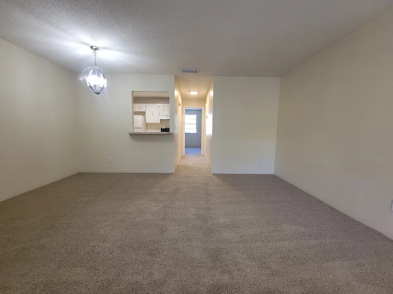 Marcell Garden Apartments — Photo 15