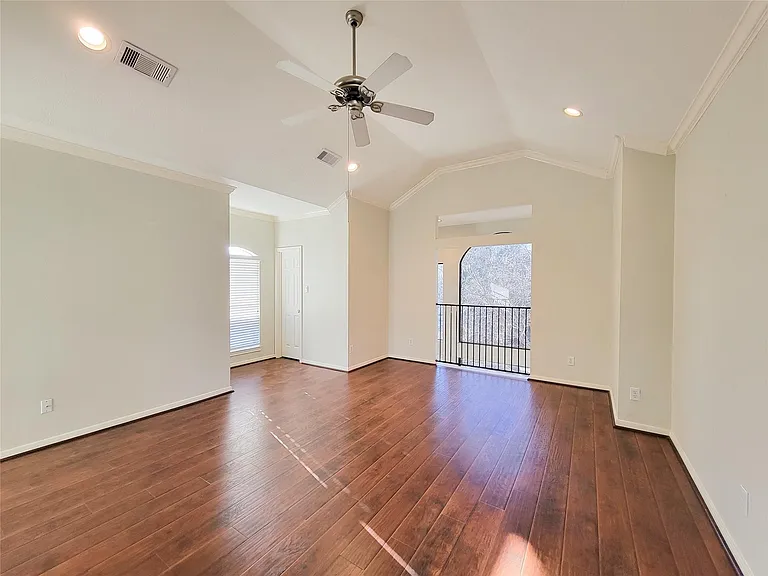 2717 La Branch St — Photo 16