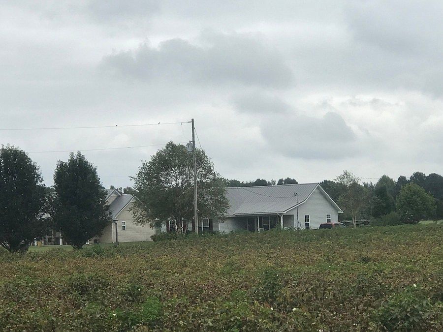 2nd image of 2370 County Road 63