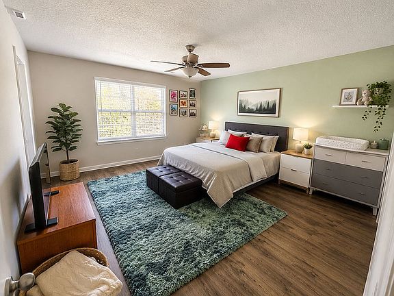 5th image of 321 Crestwind Dr
