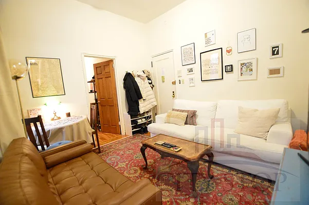 Rented by City Stop Realty | media 6