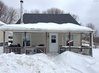 64 Union St, Pictou, NS B0K 1X0
